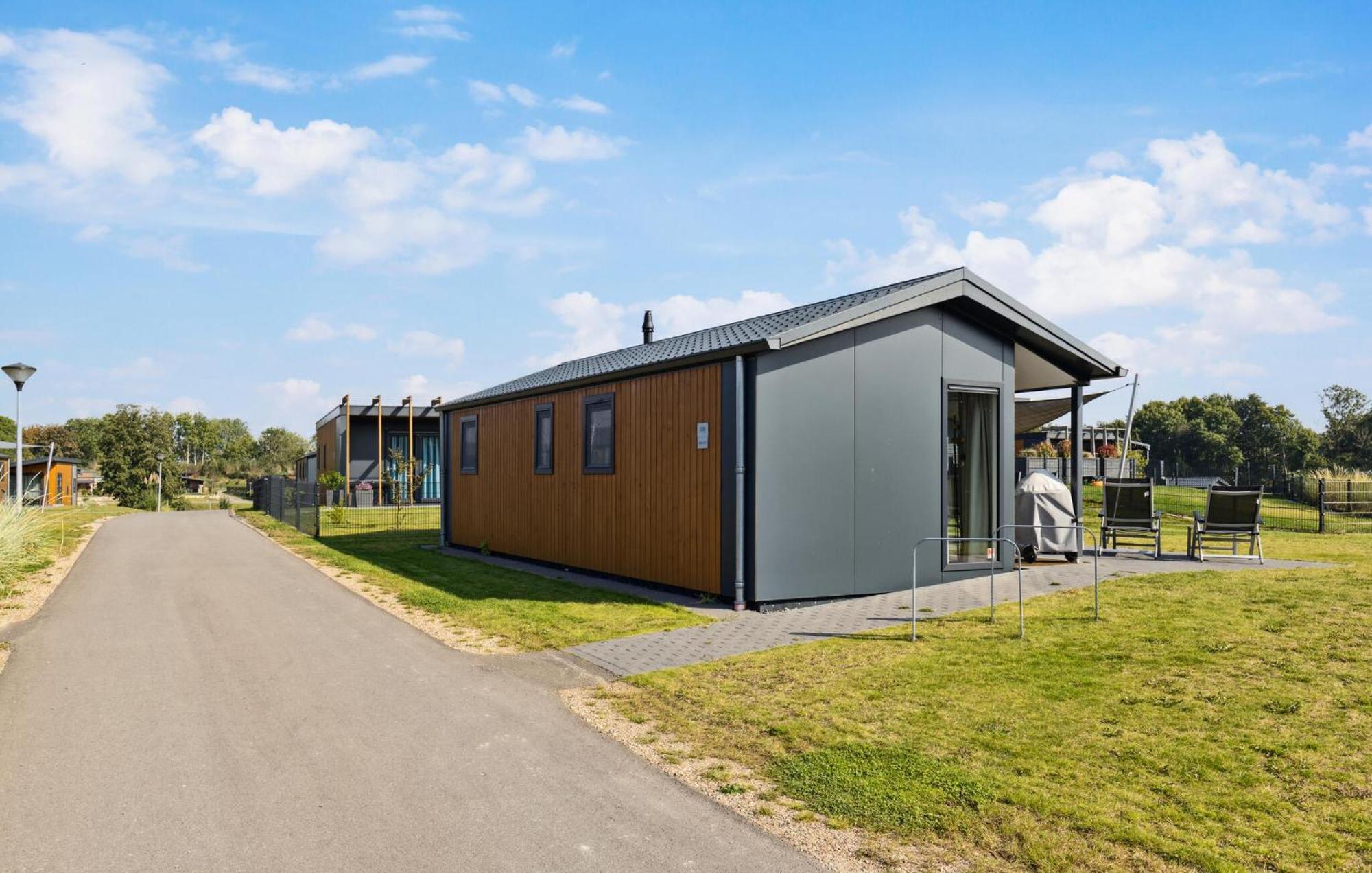 2 Bedroom Beautiful Home In Suesel Susel Exterior foto