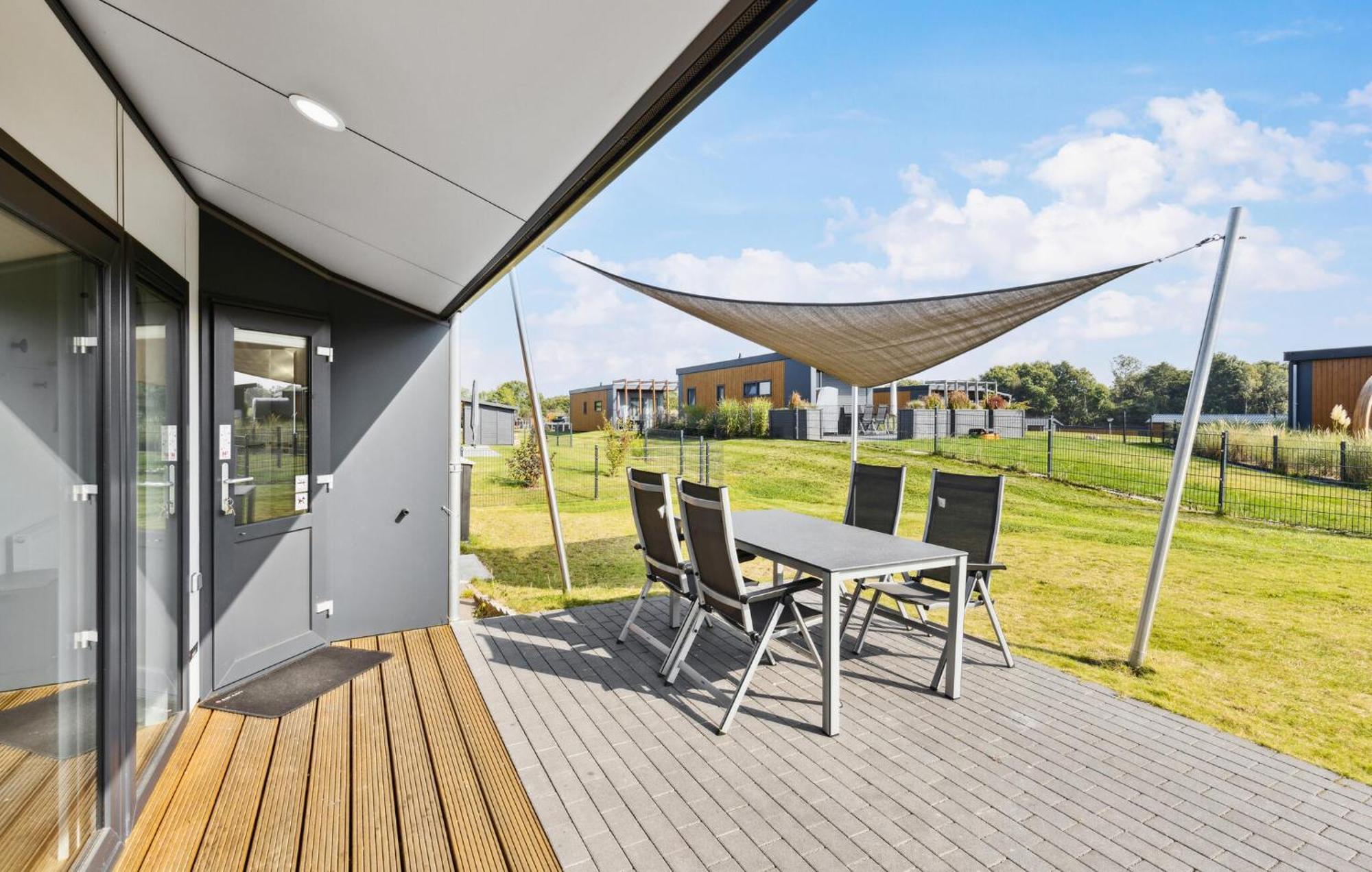2 Bedroom Beautiful Home In Suesel Susel Exterior foto
