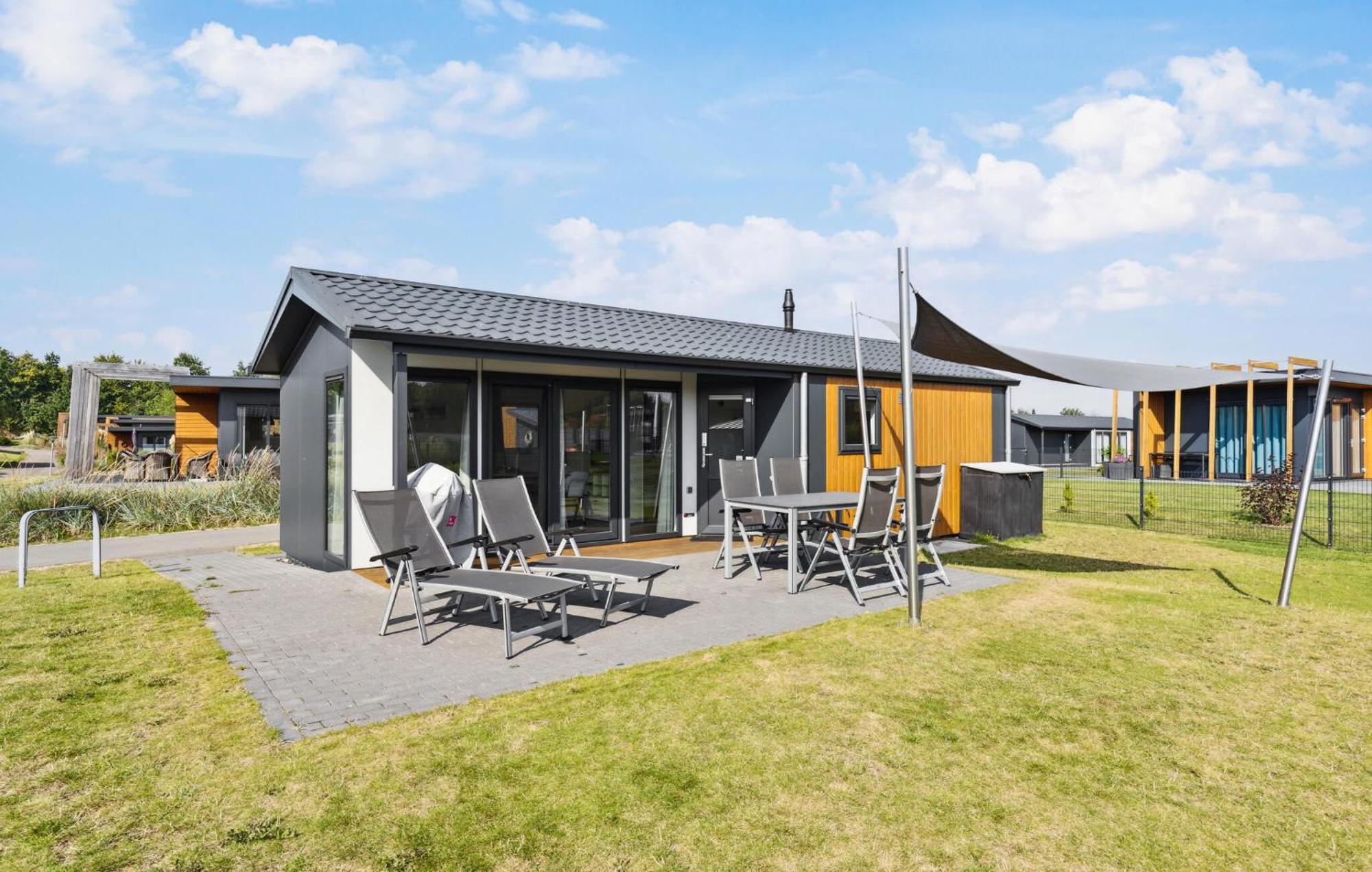 2 Bedroom Beautiful Home In Suesel Susel Exterior foto
